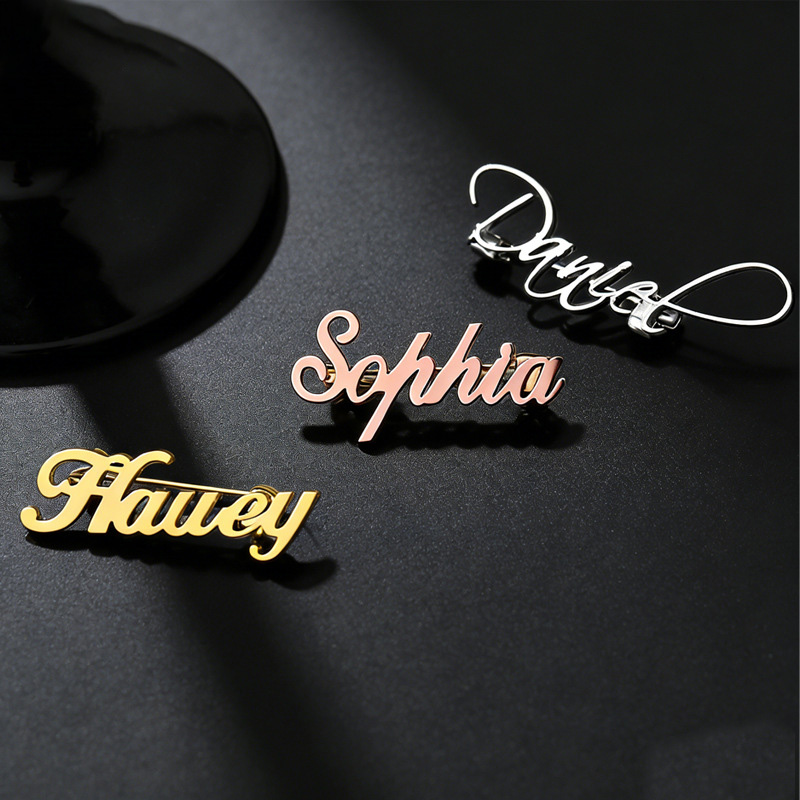 Spilla Personalizzata in Accia - Embroidery Name recensione e prezzo