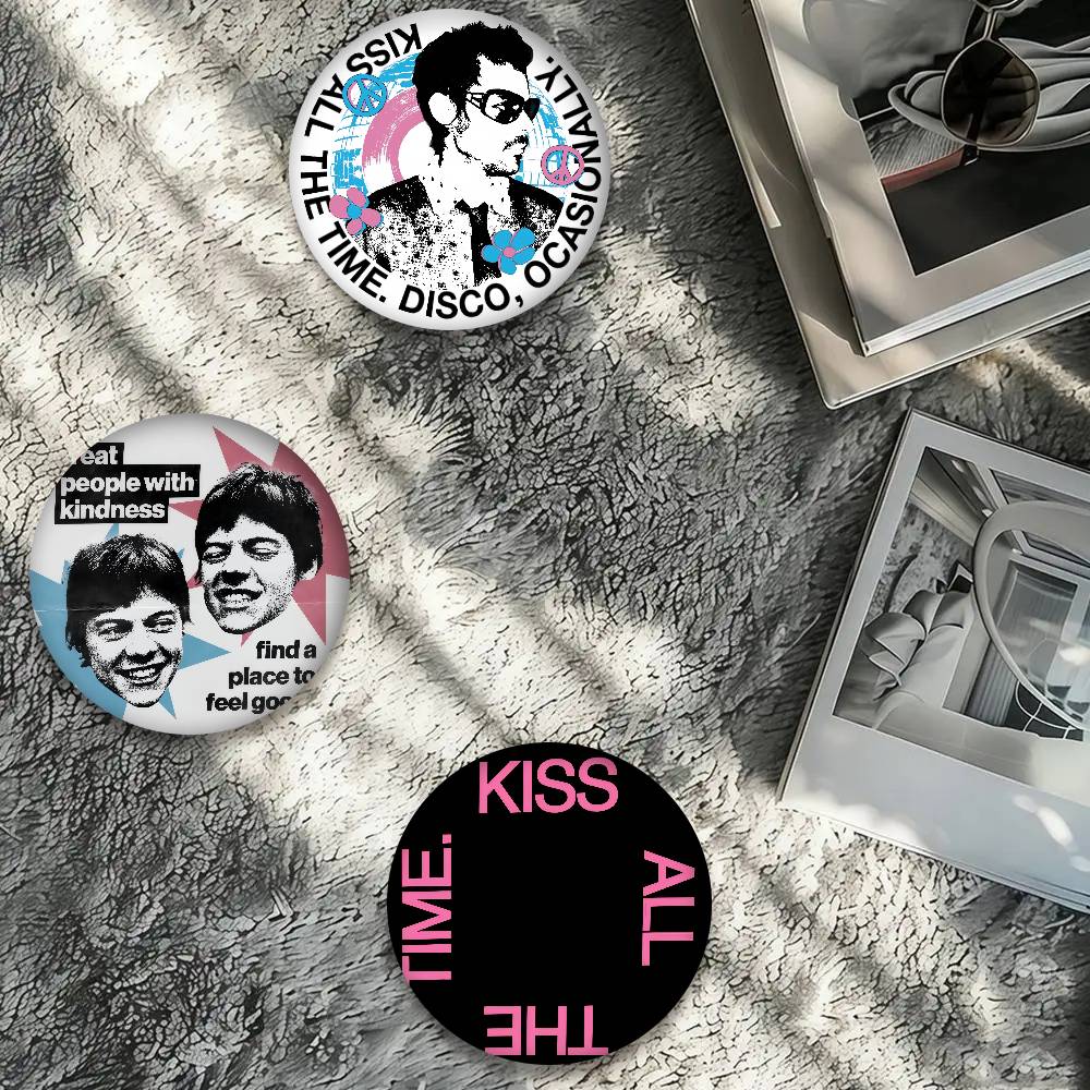 Spilla Rotonda in Metallo Morb - Embroidery Kiss recensione e prezzo