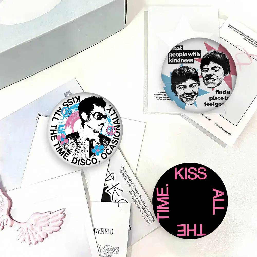 Spilla Rotonda in Metallo Morb - Embroidery Kiss recensione e prezzo