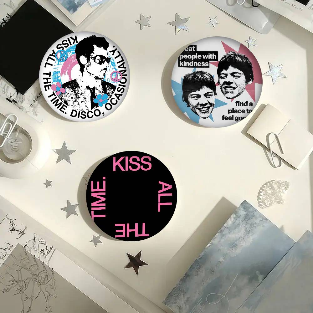 Spilla Rotonda in Metallo Morb - Embroidery Kiss recensione e prezzo
