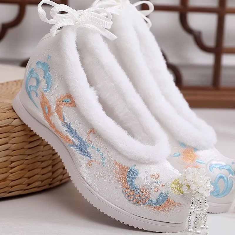 Scarpe Hanfu invernali da donn - Embroidery Red recensione e prezzo