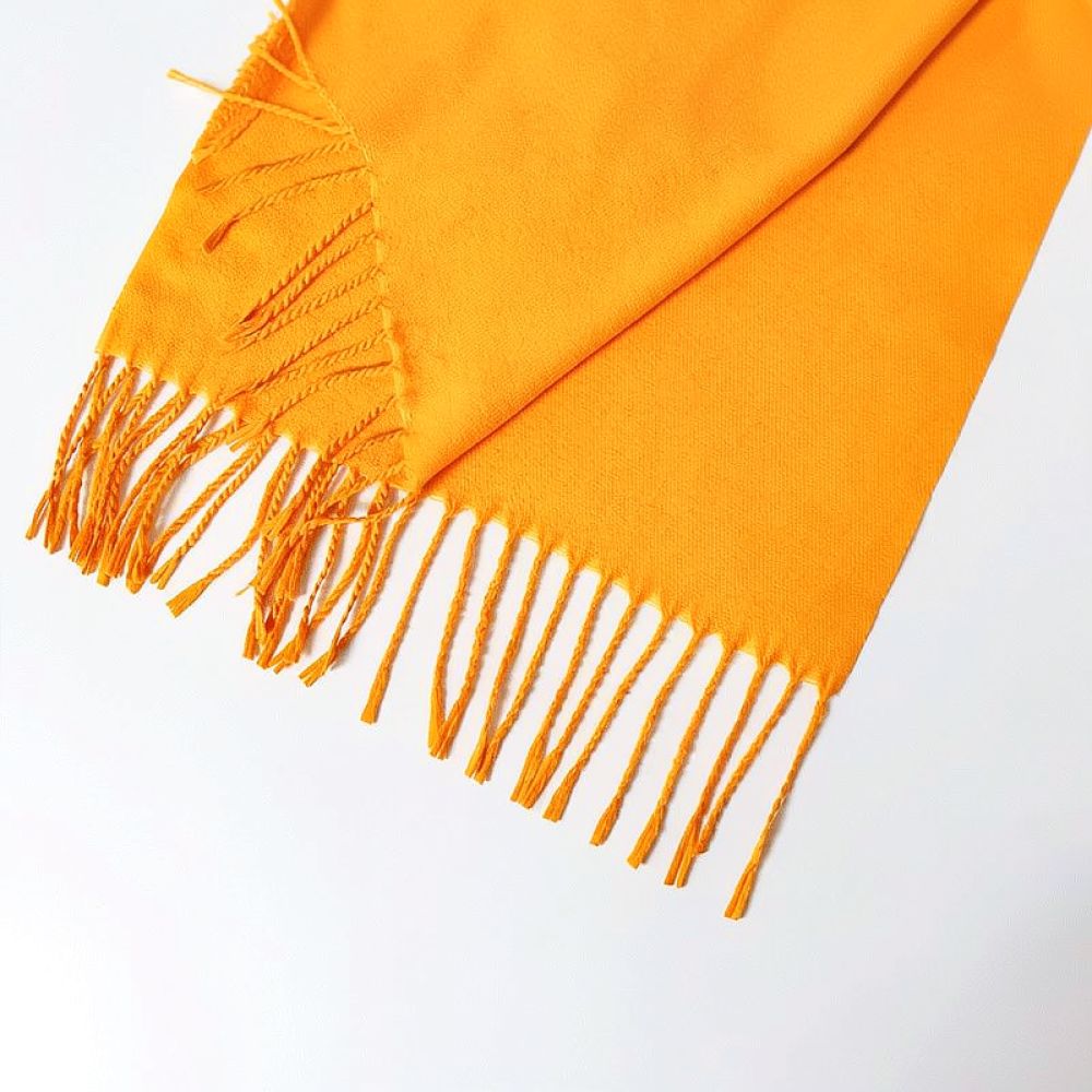Sciarpa in raso giallo per il  - Embroidery Logo recensione e prezzo