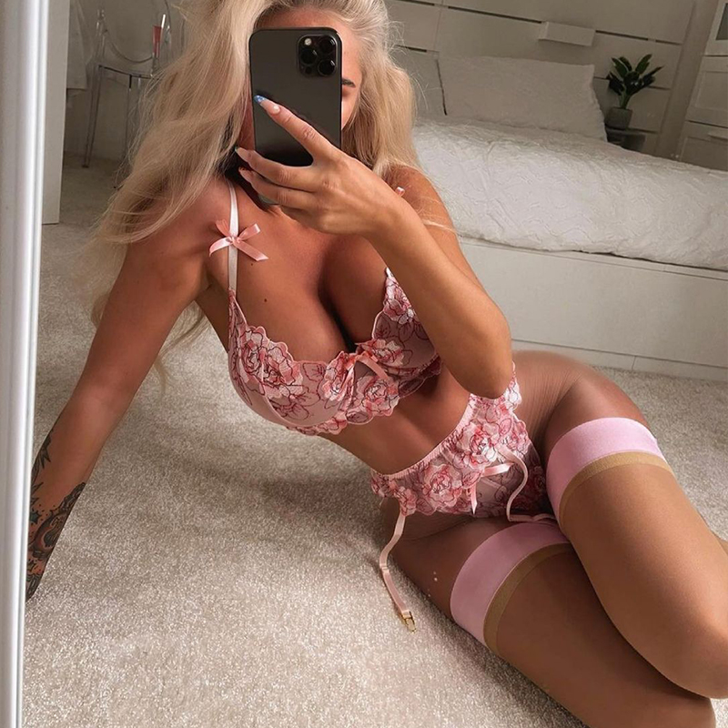 Nuovo Set di Lingerie Sexy con - Embroidery Set recensione e prezzo