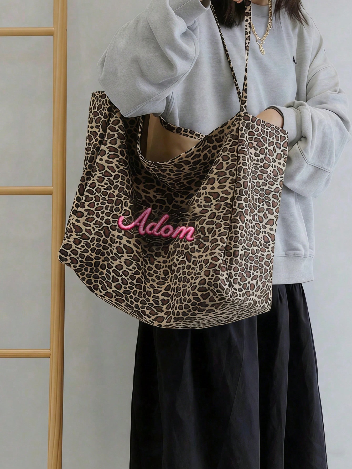 Borsa tote con stampa leoparda - Embroidery Name recensione e prezzo