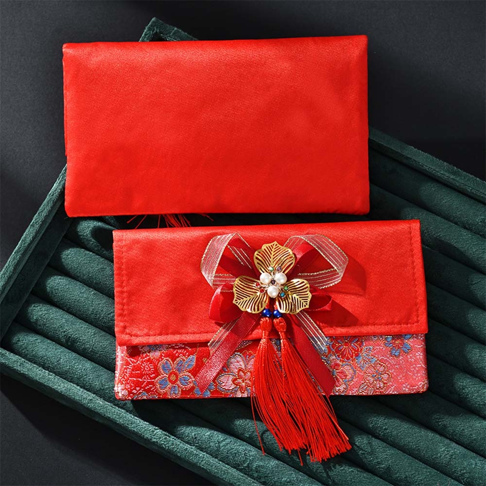 Busta Rossa in Broccato con Pa - Embroidery Red recensione e prezzo