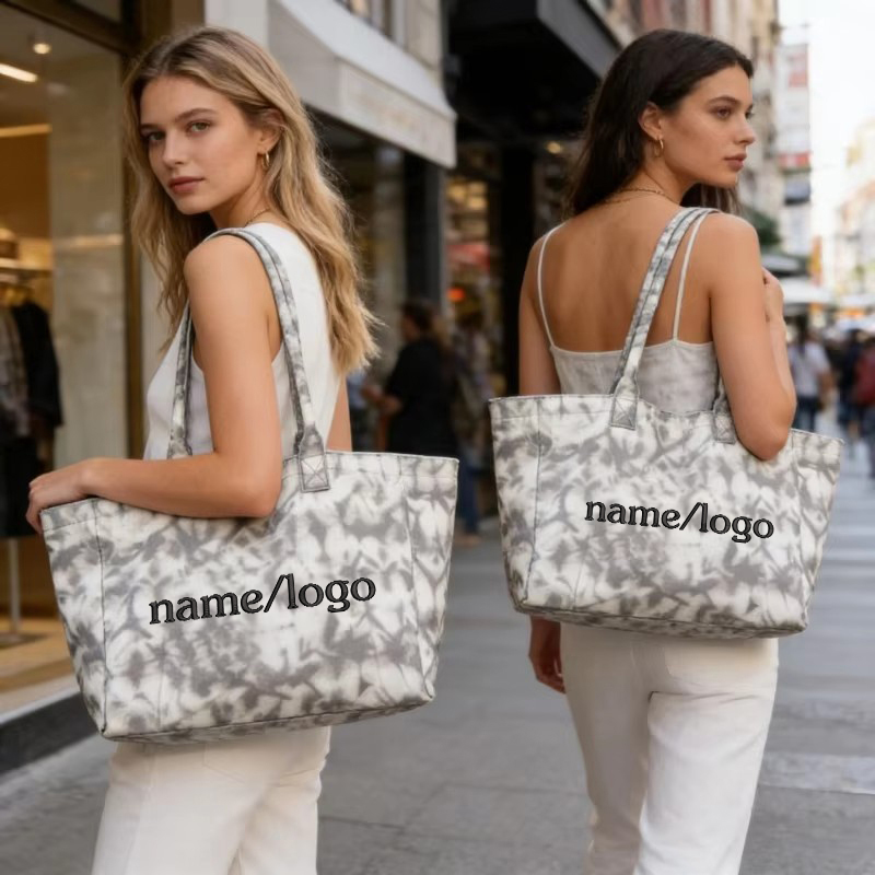 Borsa Tote in Tela Tie-Dye Per - Embroidery Name recensione e prezzo