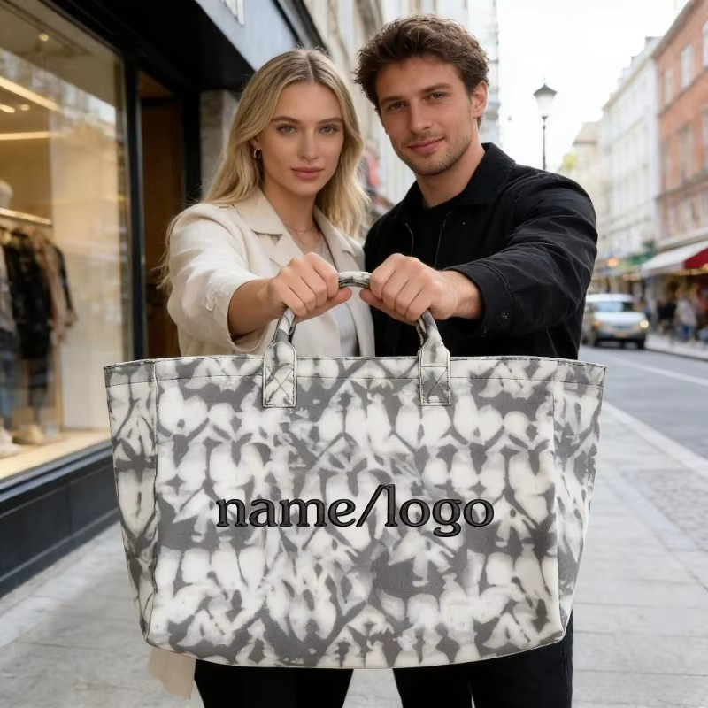 Borsa Tote in Tela Tie-Dye Per - Embroidery Name recensione e prezzo