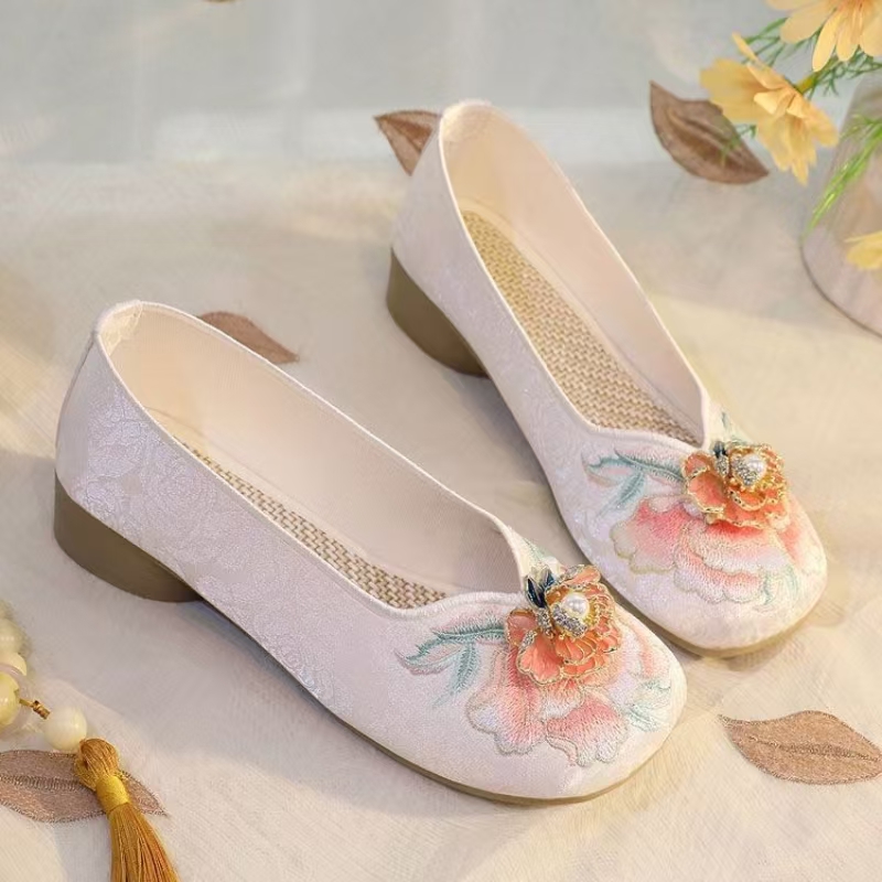 Scarpe da donna con tacco bass - Embroidery Canvas recensione e prezzo